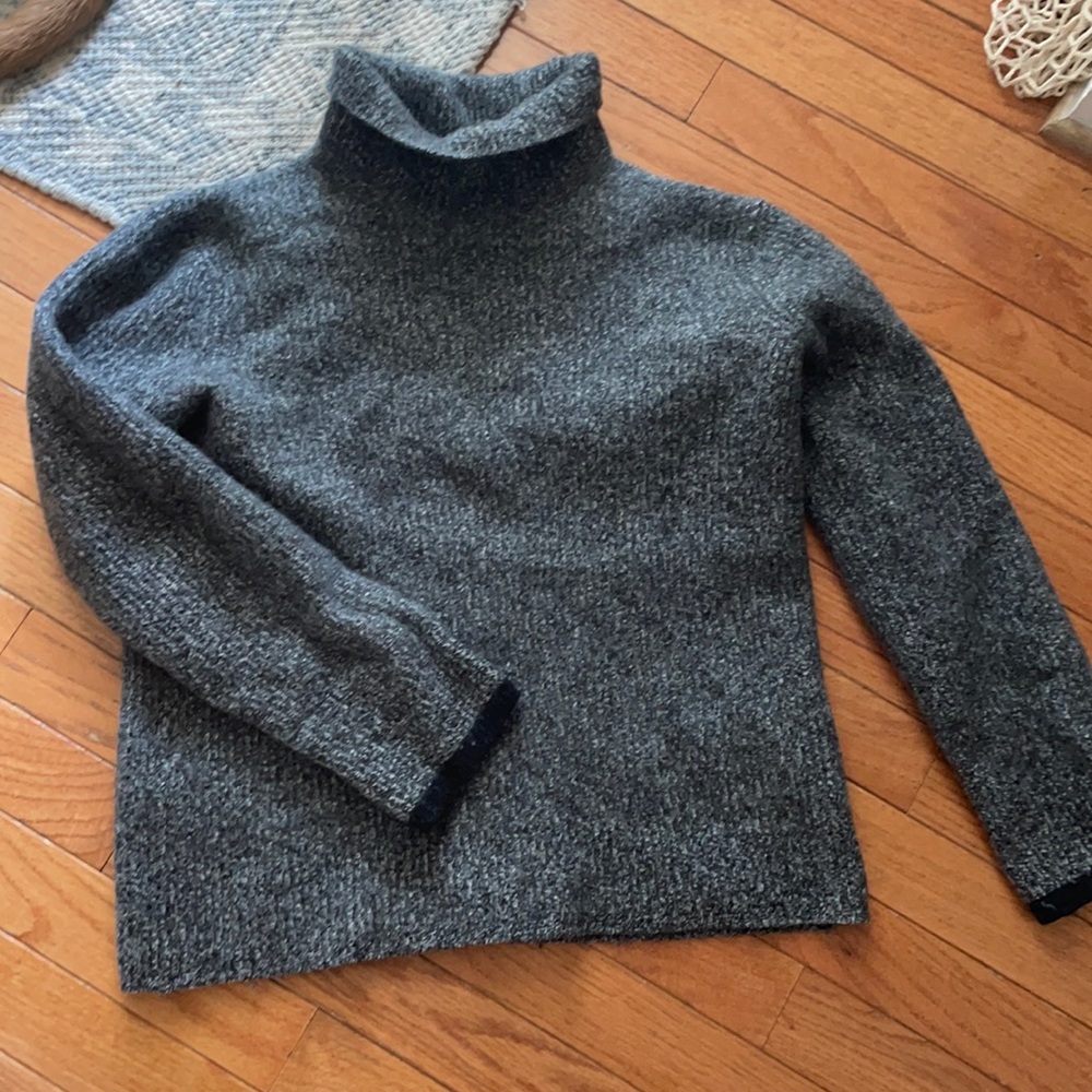 COPY - Gray Banana Republic Turtle Neck